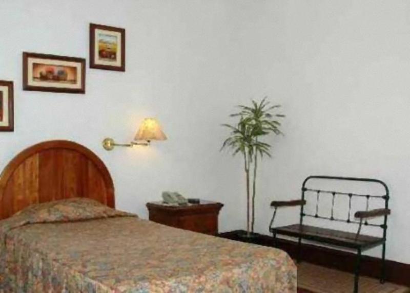 Casa Porta Hostel Лима Екстериор снимка